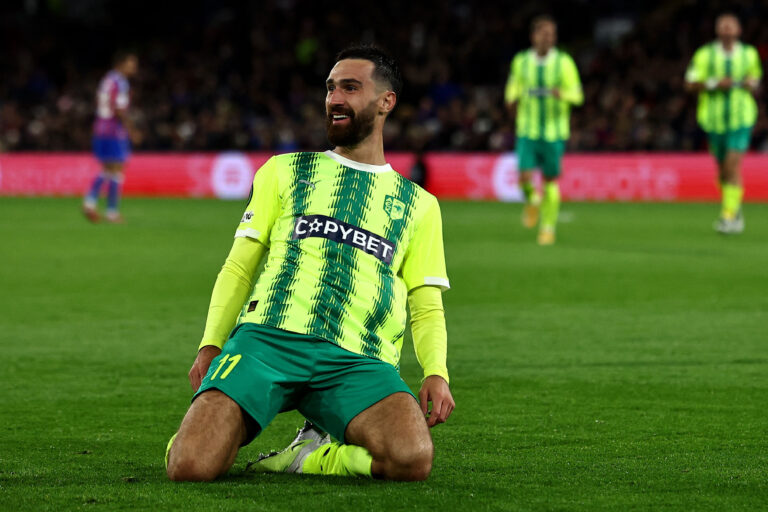 AEK Larnaca upset Crystal Palace 1-0