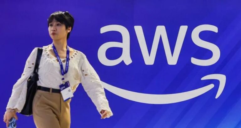 AWS outage hits Snapchat, Reddit, banks in Virginia