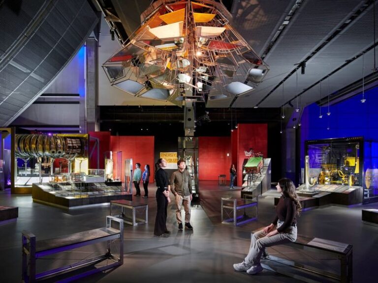Adani Green Energy Gallery hits one million visitors at Science Museum