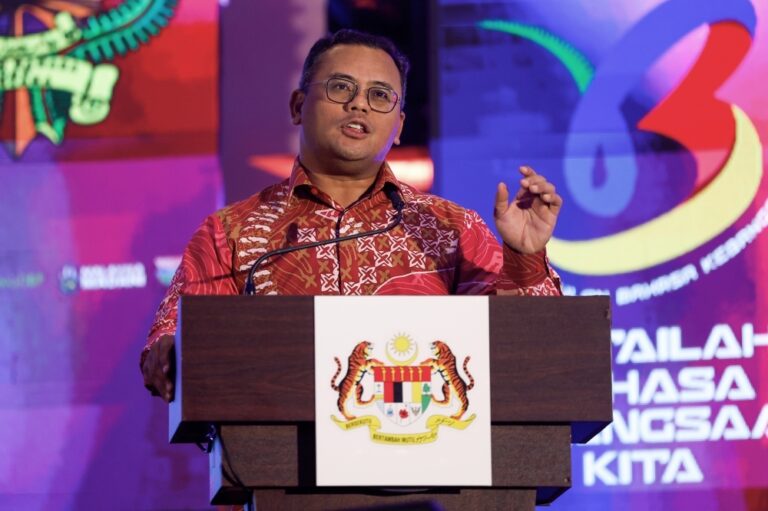 Amirudin Malay language crucial for unity national identity