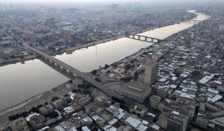 Baghdad reopens park as desert creeps closer