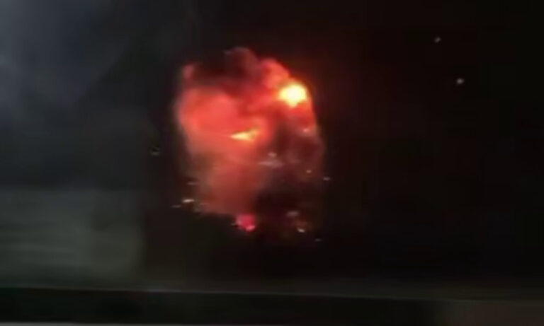 Blast kills workers at Russia factory
