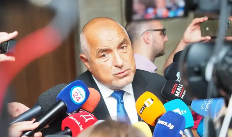 Borisov mocks Radev, shrugs off turmoil