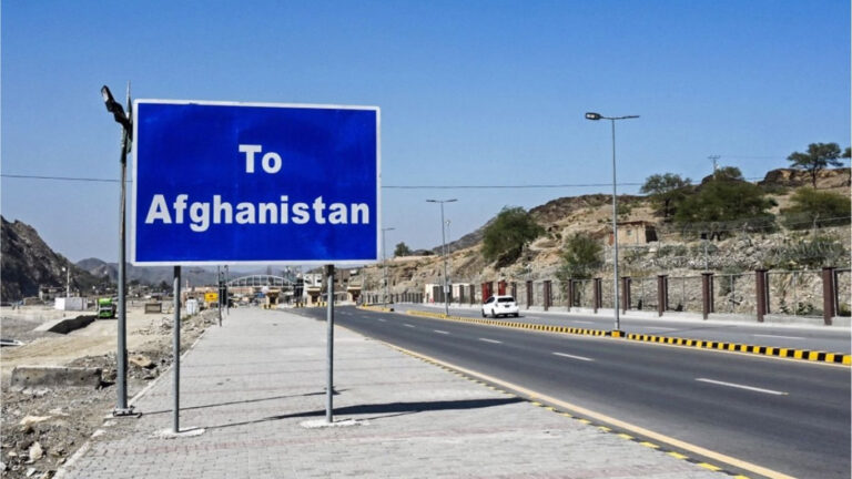 Ceasefire holds at Afghanistan-Pakistan border after deadly clashes