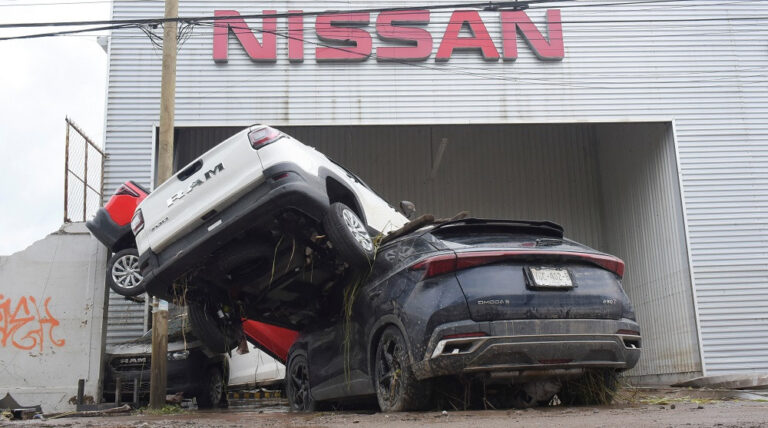 Deadly rains devastate Mexico killing 64 and flooding cities