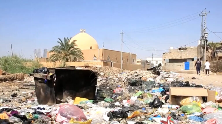 Diyala residents suffer as garbage piles up amid neglect