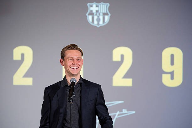 Frenkie de Jong signs new Barcelona deal until 2029