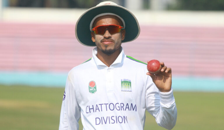Hasan Murad spins Chattogram to massive lead