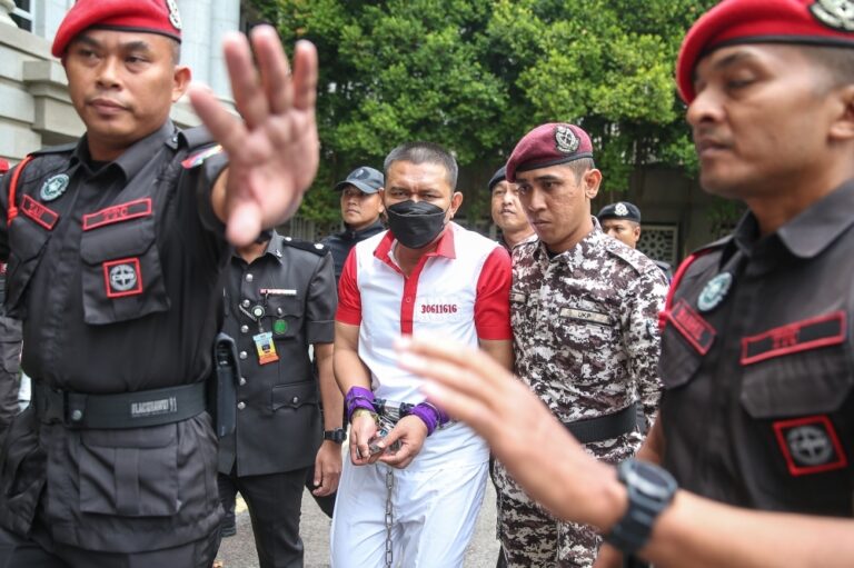 High Court allows father of Altantuya to challenge police over affidavit in murder case