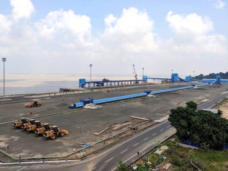 IWAI hands over Haldia terminal to IRC Natural Resources