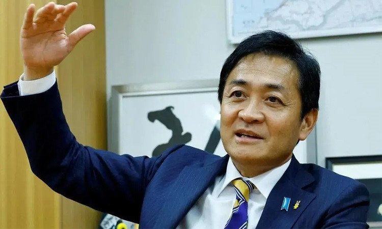 Japans opposition parties fight to block Takaichis bid for premier