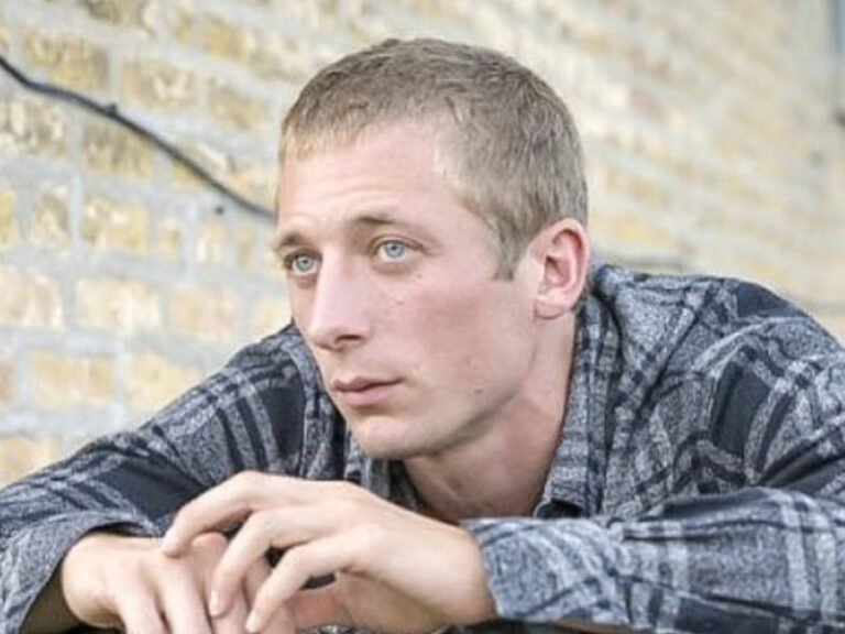 Jeremy Allen White felt fragile on set