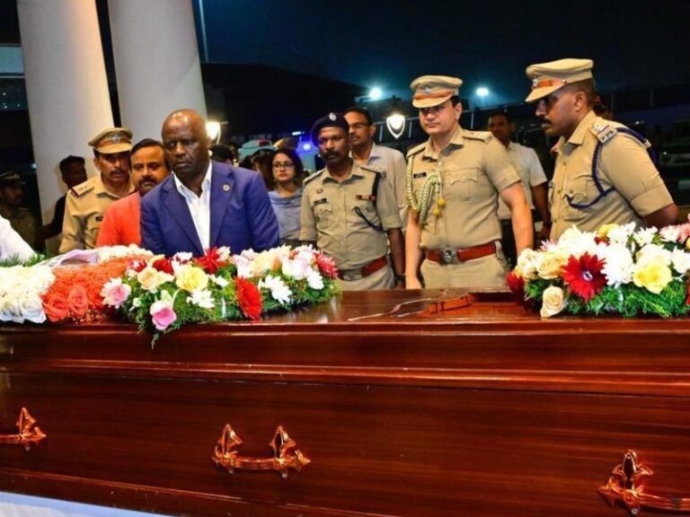 Kerala Governor pays tribute to Raila Odinga on Modi’s behalf