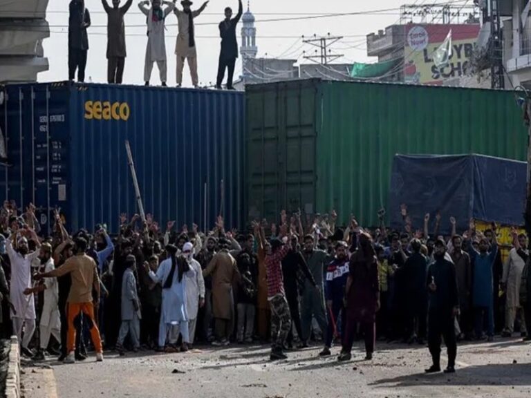 Lahore erupts in violence as TLP clashes with police