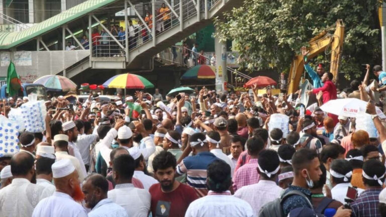 MPO teachers warn of March to Jamuna if talks fail