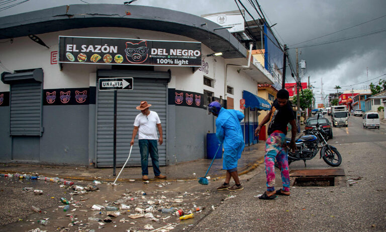 Melissa roars toward Cuba at Category 4