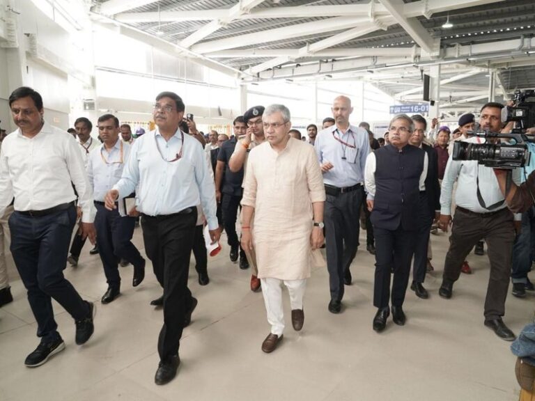 New Yatri Suvidha Kendra at New Delhi Station enhances passenger experience