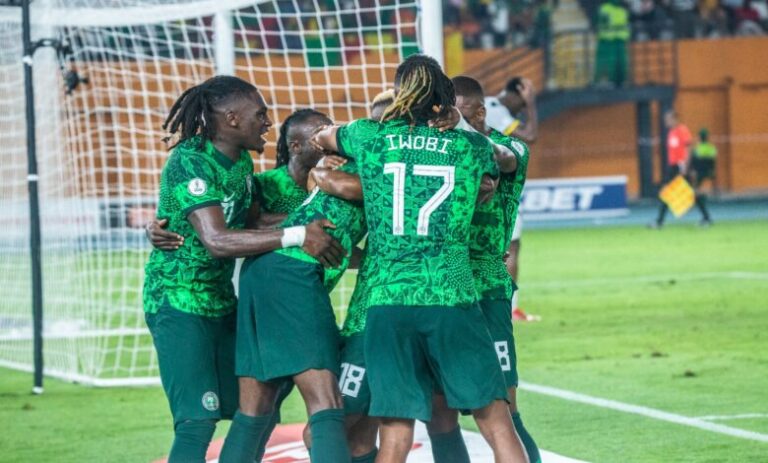 Nigeria qualifies for World Cup play offs after 4 0 win
