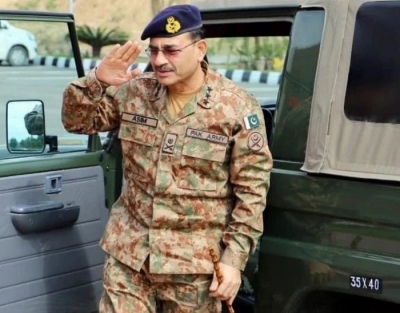 Pakistan military faces backlash from Islamist groups over shifting alliances