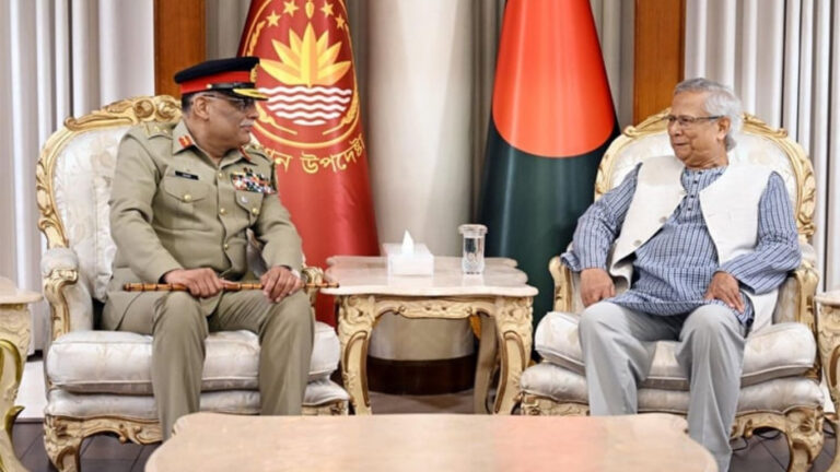 Pakistan’s CJCSC discusses ties with Bangladesh chief adviser