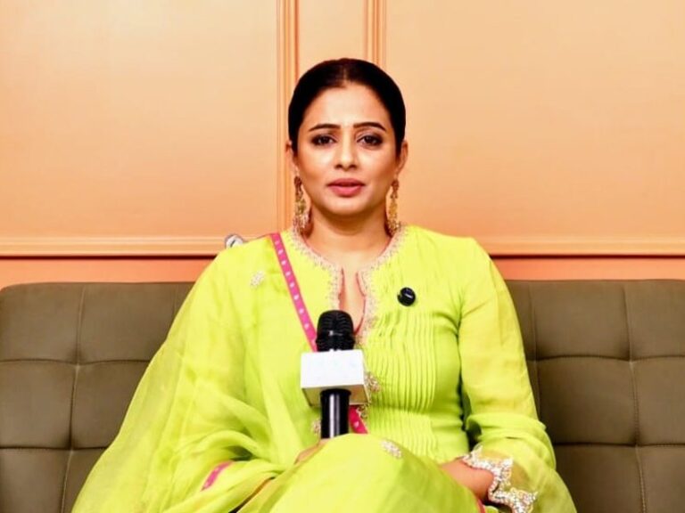 Priyamani praises Manoj Bajpayees instinctive acting in The Family Man 3
