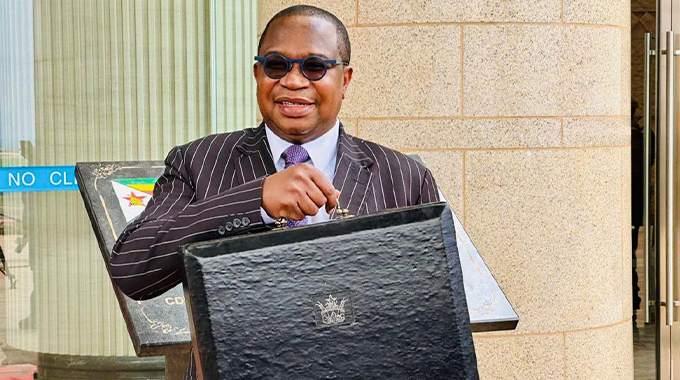Public praises Parliaments budget consultations ahead of 2026 plan
