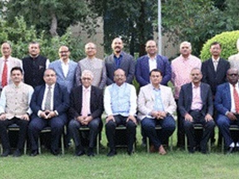 Rajiv Mani urges shift towards arbitration for dispute resolution