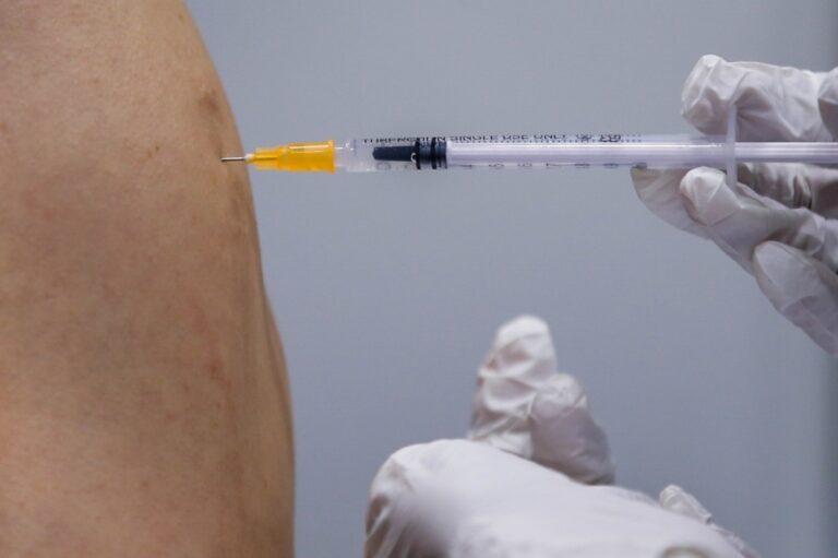 Selangor allocates RM1 million for free flu shots after student death