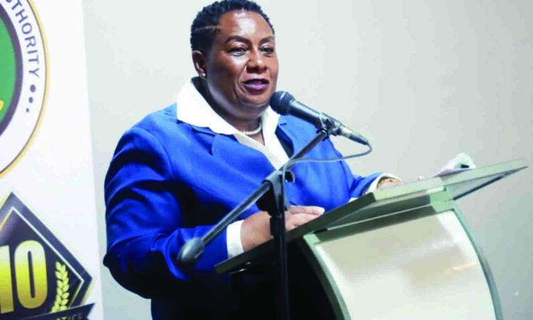 Seven prosecutors on trial as Zimbabwe cracks down on graft