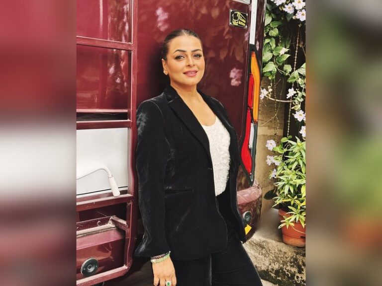Shilpa Shirodkar returns to Bigg Boss Telugu set