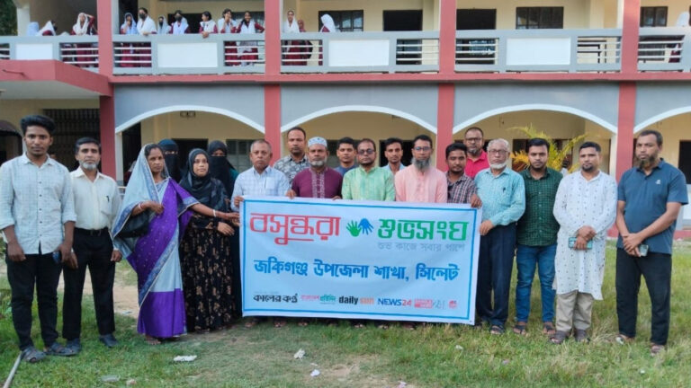 Shuvosangho leads road safety drive in Zakiganj