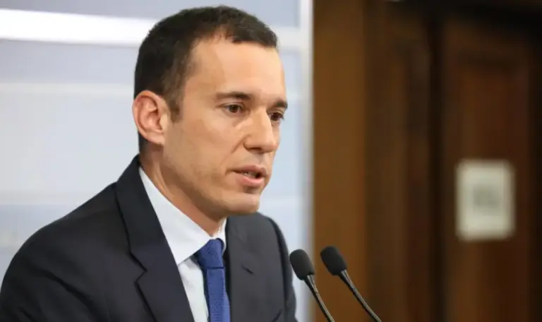 Sofia mayor unveils garbage collection recovery plan
