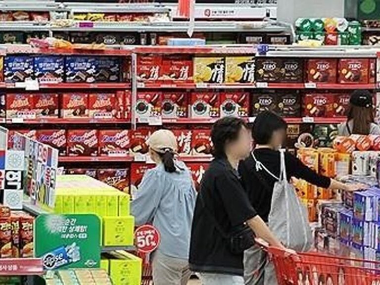 South Korean economy shows signs of recovery despite trade risks