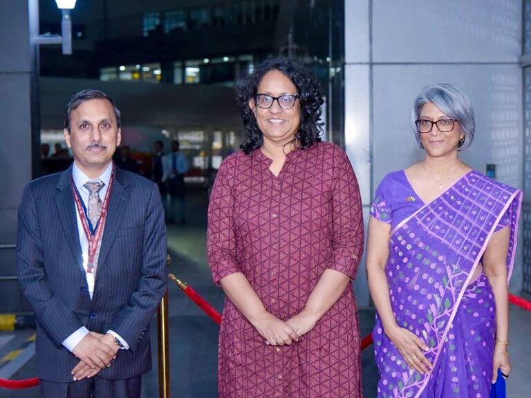 Sri Lanka PM visits NITI Aayog to boost India ties