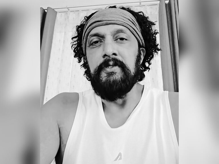 Sudeep Kichcha performs Pind Daan ritual in Gaya for late mother
