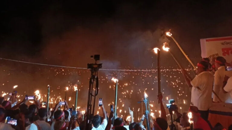 Torch procession held in five districts to demand Teesta Master Plan