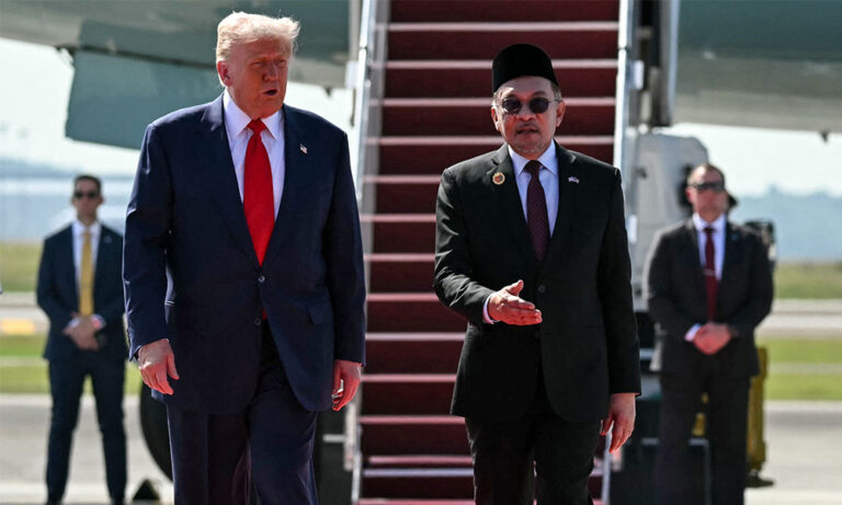 Trump kicks off Asia tour with trade talks and potential Kim meeting