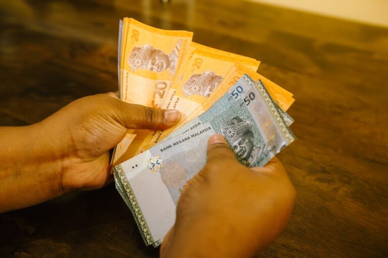 Two Bank Rakyat officers deny bribery charges over loan applications