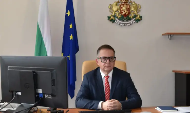 Barbalov says Bulgaria economy steady in EC data
