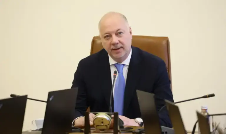 Bulgaria set to name Lukoil special manager, PM says
