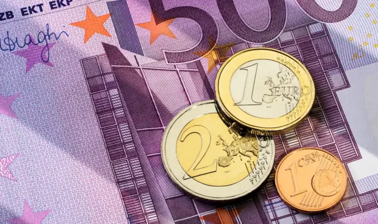 Bulgaria tops EU with 13% on minimum wage
