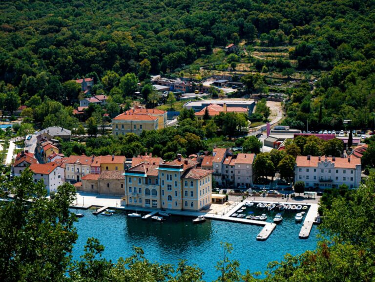 Croatia tourism hits records but weather still a threat