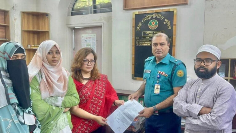 Dhaka University teacher files case over defamatory photos, remarks