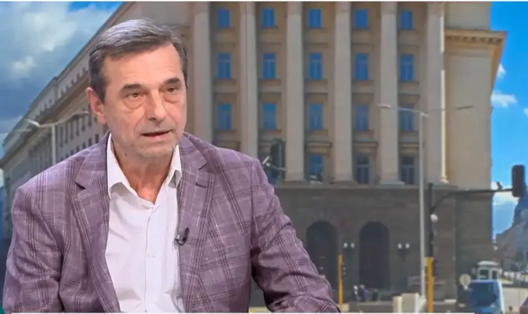 Dimitar Manolov calls 2026 budget inertial, cites pay gaps