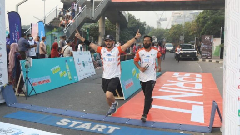 Hatirjheel marathon draws crowds, records tumble