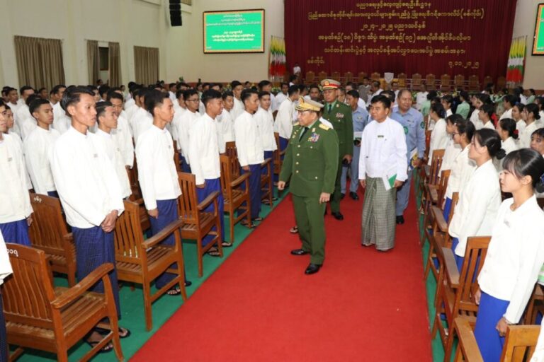 Lt-Gen Yar Pyae urges graduates to support fair elections