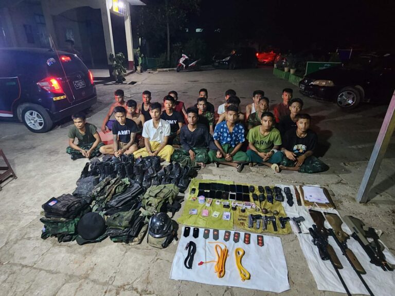 Myawady authorities seize drugs, weapons in crackdown