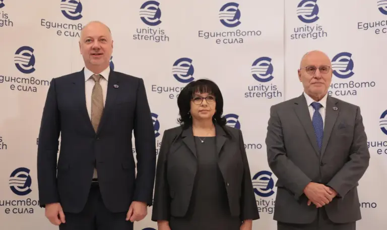 Petkova praises public support for Bulgaria’s euro adoption