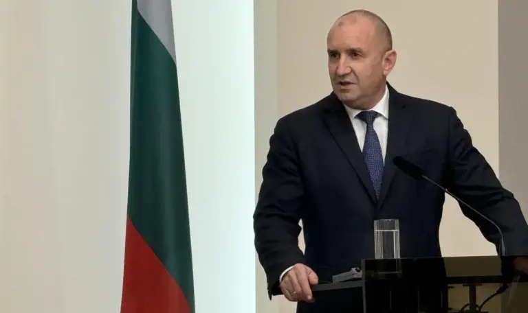 Radev vetoes law changes over Lukoil powers