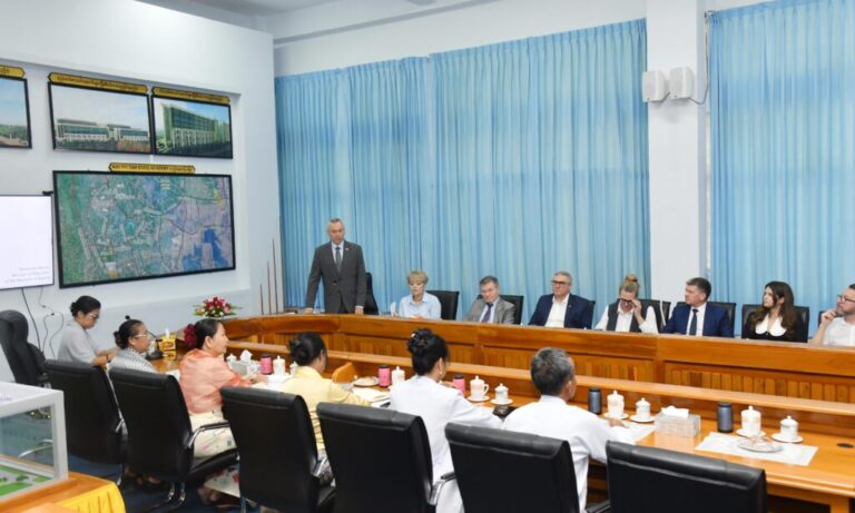 Russia explores education ties with Myanmar academy